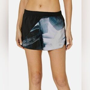 NWT Reebok Running Essentials, Speed Wick Mesh Lining, 4” Short, Size: L